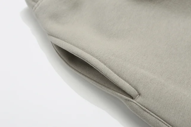 Fear of God Trousers Essentials Logo Sweatpants product detail image 4