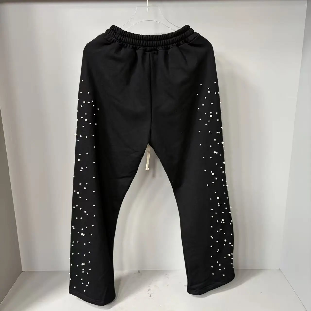Design Crystal-Embellished Logo Sweatpants Black - 2