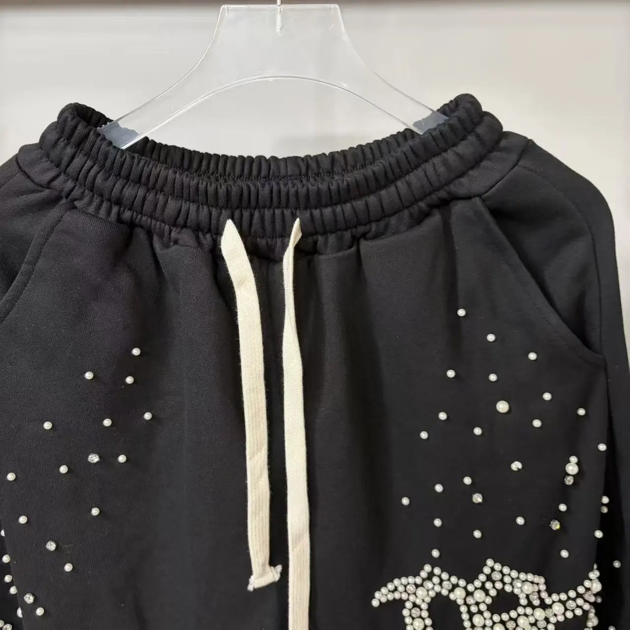 Design Crystal-Embellished Logo Sweatpants Black - 3