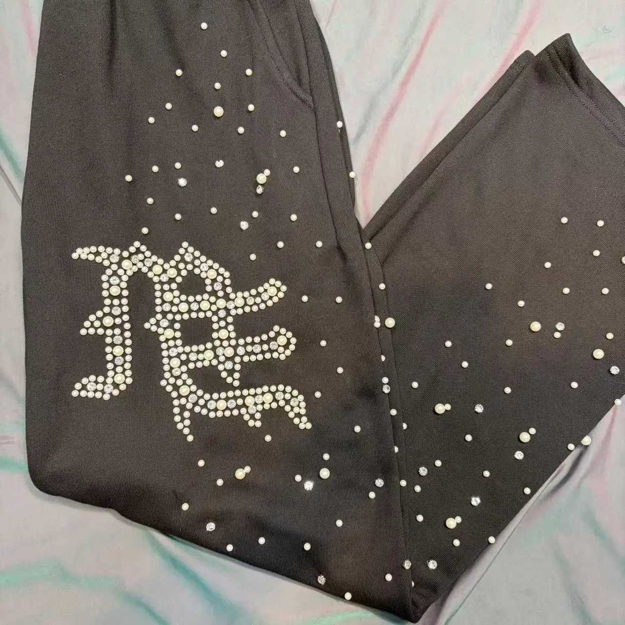 Design Crystal-Embellished Logo Sweatpants Black - 5