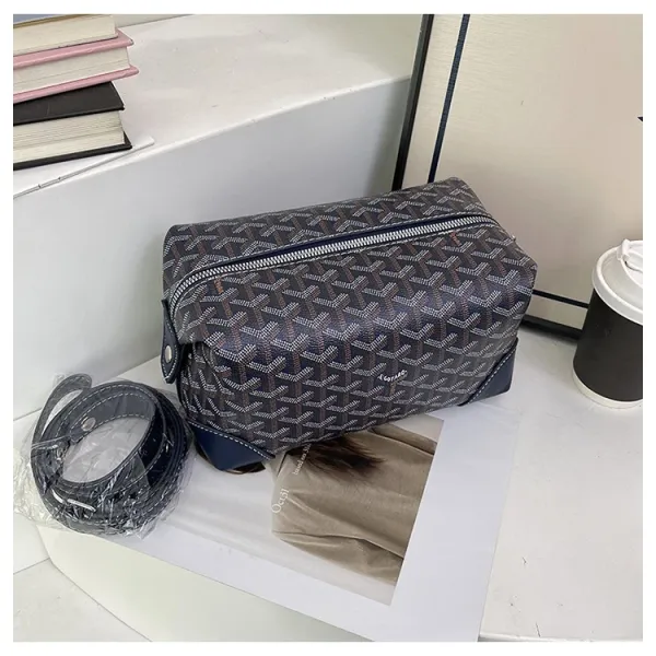 Goyard Saint-Louis Toiletry Bag Green Travel Bags - 8