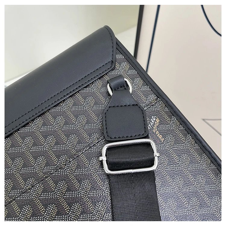 Goyard Saint-Louis PM Navy Blue and Brown Monogram Messenger Bag - 18
