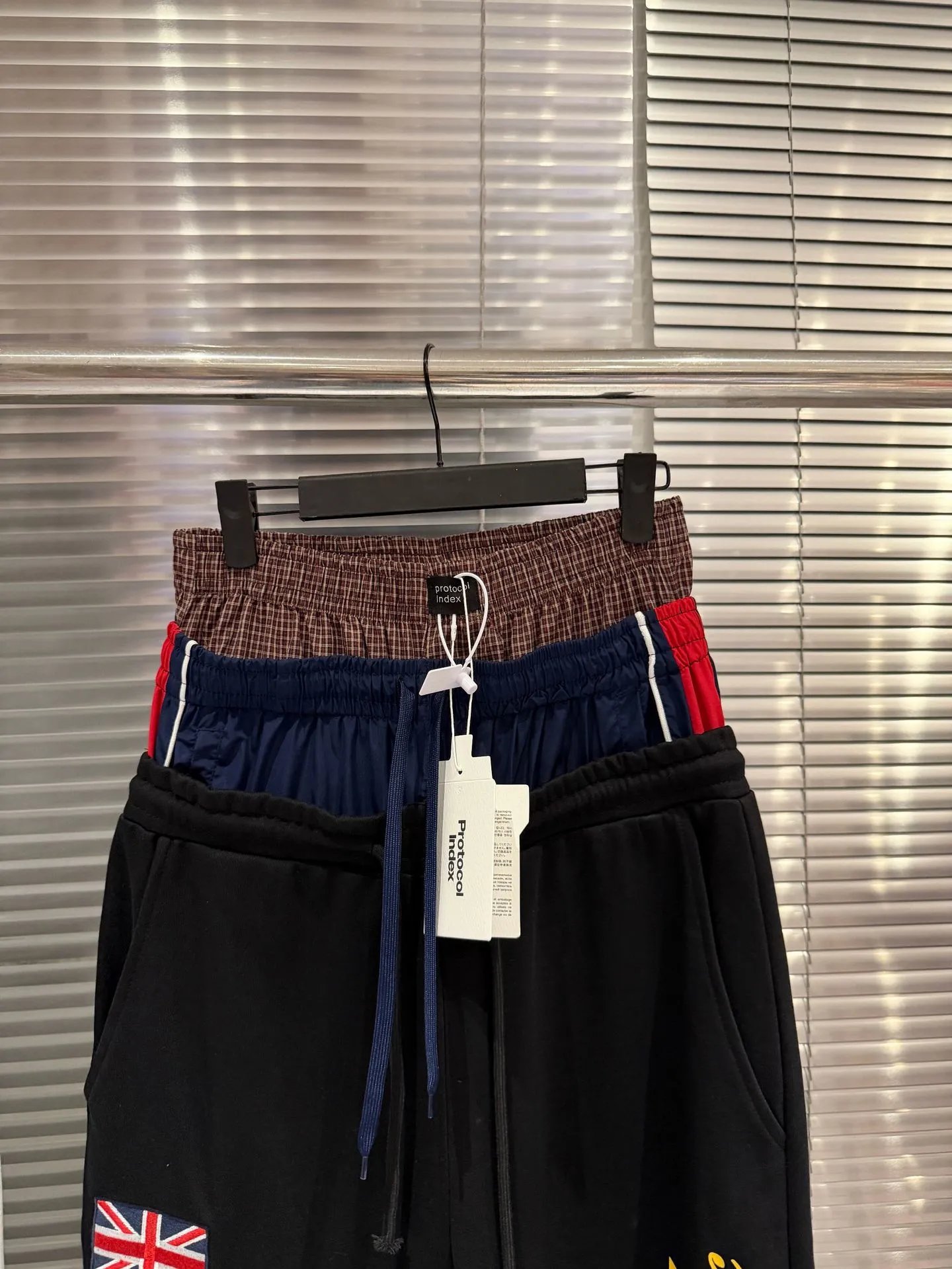 Design Protocol Index Sweatpants Black with Union Jack and Gold Script Sweatpants - 8