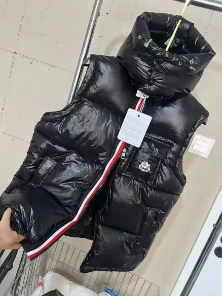 Moncler Hooded Down Vest White Outerwear.vest - 4