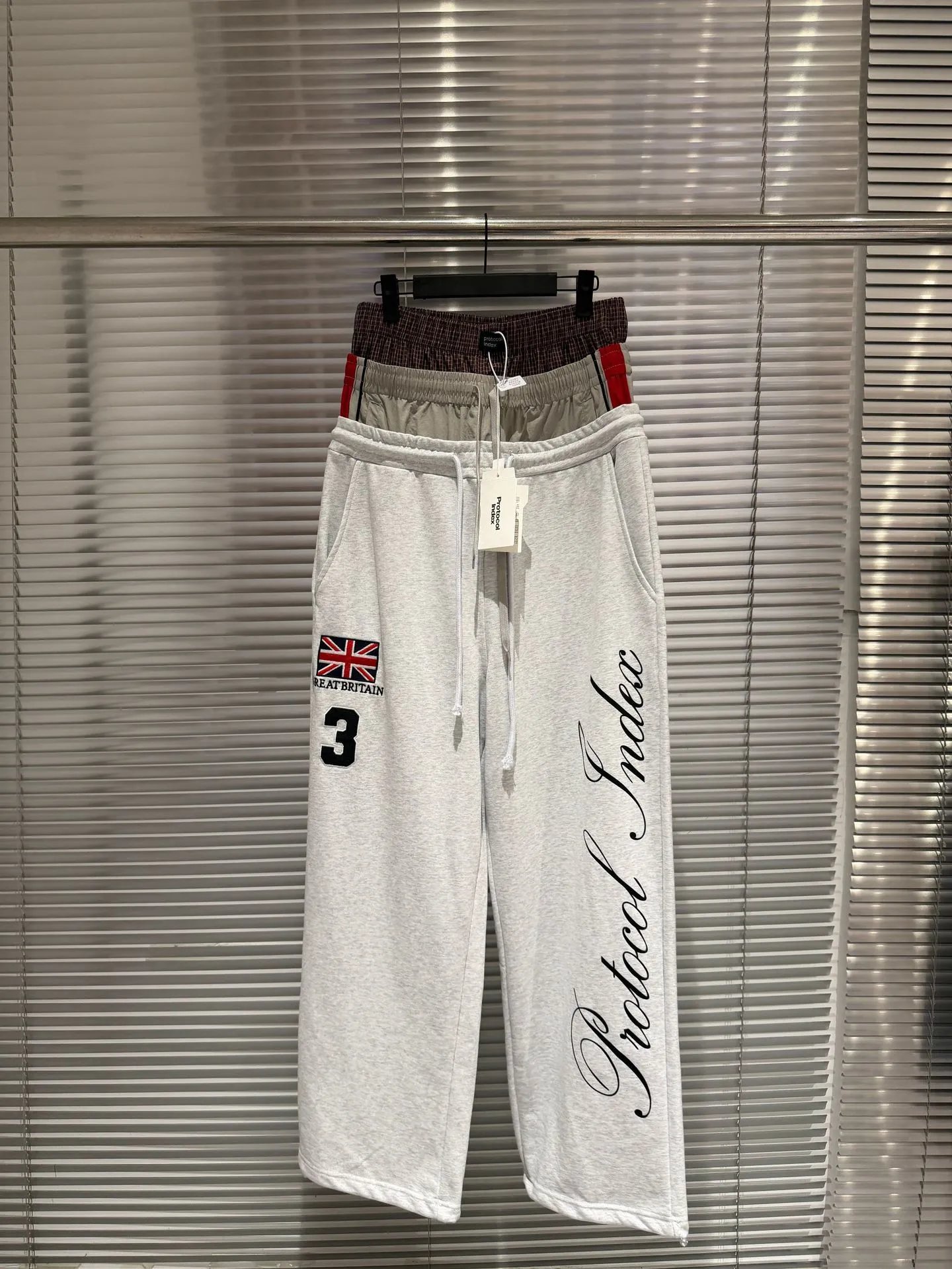 Design Protocol Index Sweatpants Black with Union Jack and Gold Script Sweatpants - 4