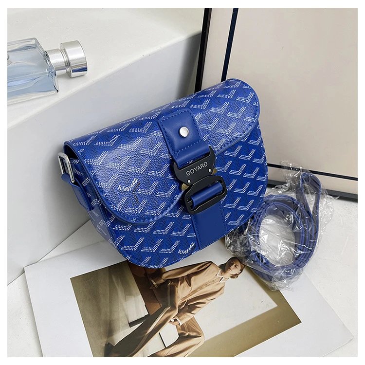 Goyard Saint Louis Saddle Bag Gray Chevron Leather Crossbody Bag - 8