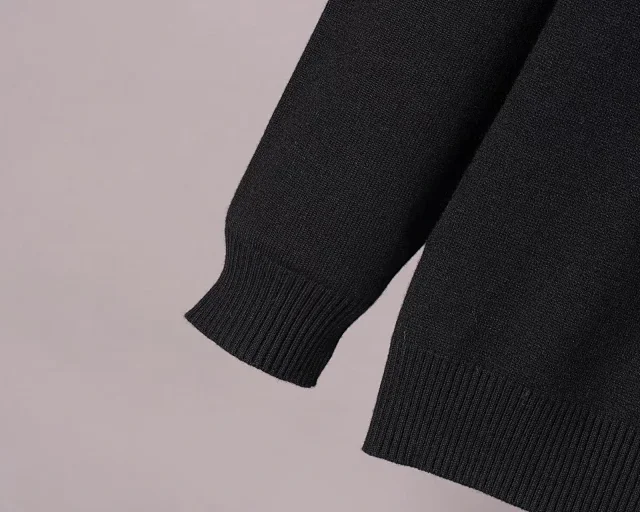 Fendi Multiple logo knit sweater designs product detail image 5