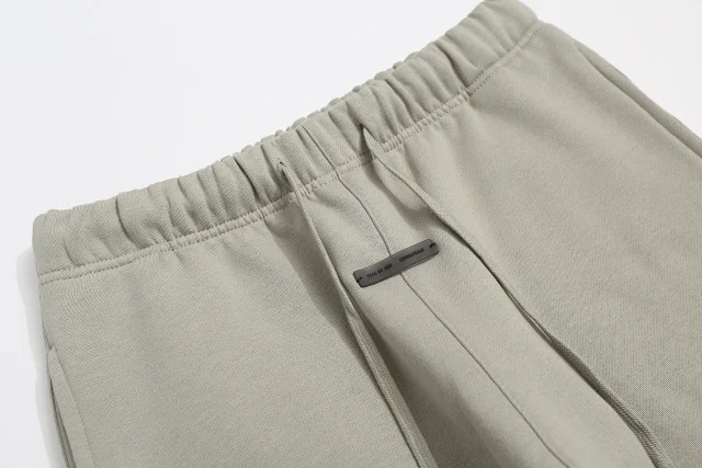 Fear of God Trousers Essentials Logo Sweatpants product detail image 8