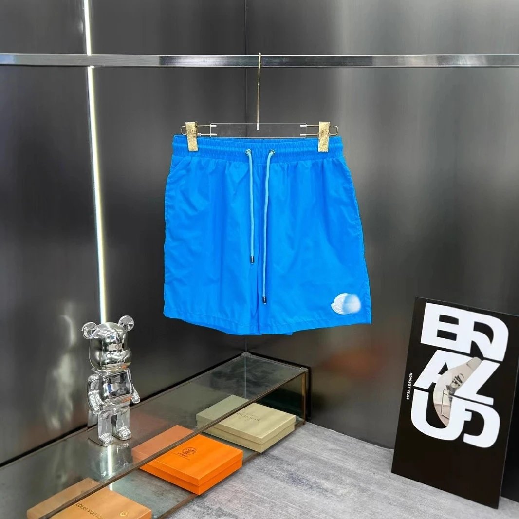 Unbranded Shorts Drawstring with side pockets and emblem appliqué image 3