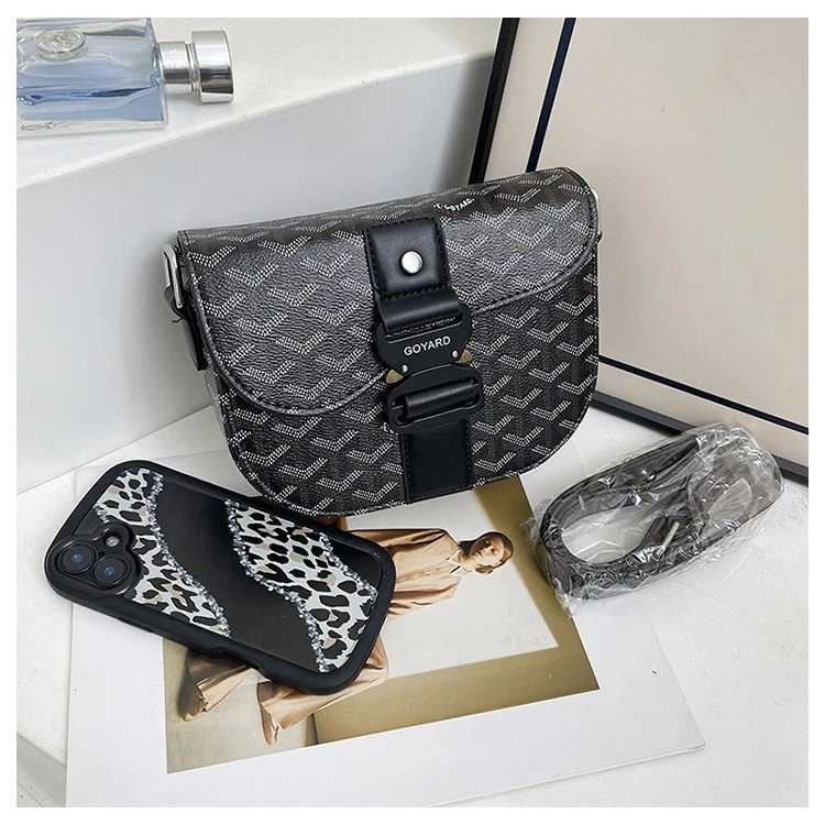 Goyard Saint Louis Saddle Bag Gray Chevron Leather Crossbody Bag - 13