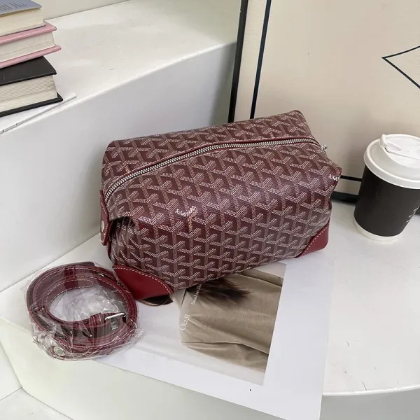 Goyard Saint-Louis Toiletry Bag Burgundy Canvas Clutches - 1