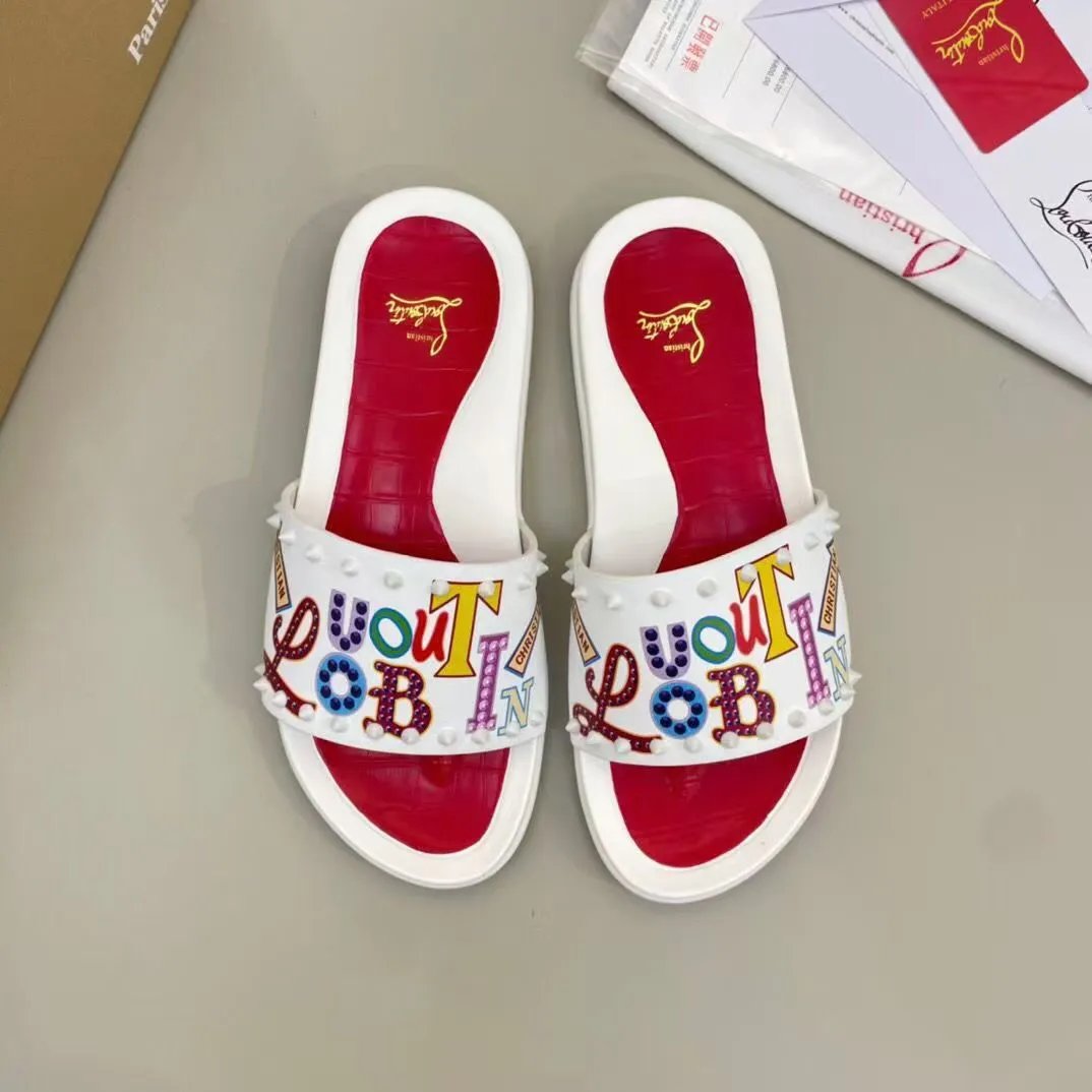 白色字母钉