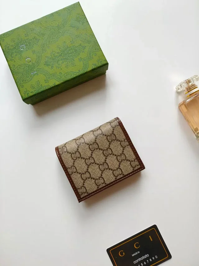 Gucci Wallets & Card Holders GG Monogram Holder product detail image 5