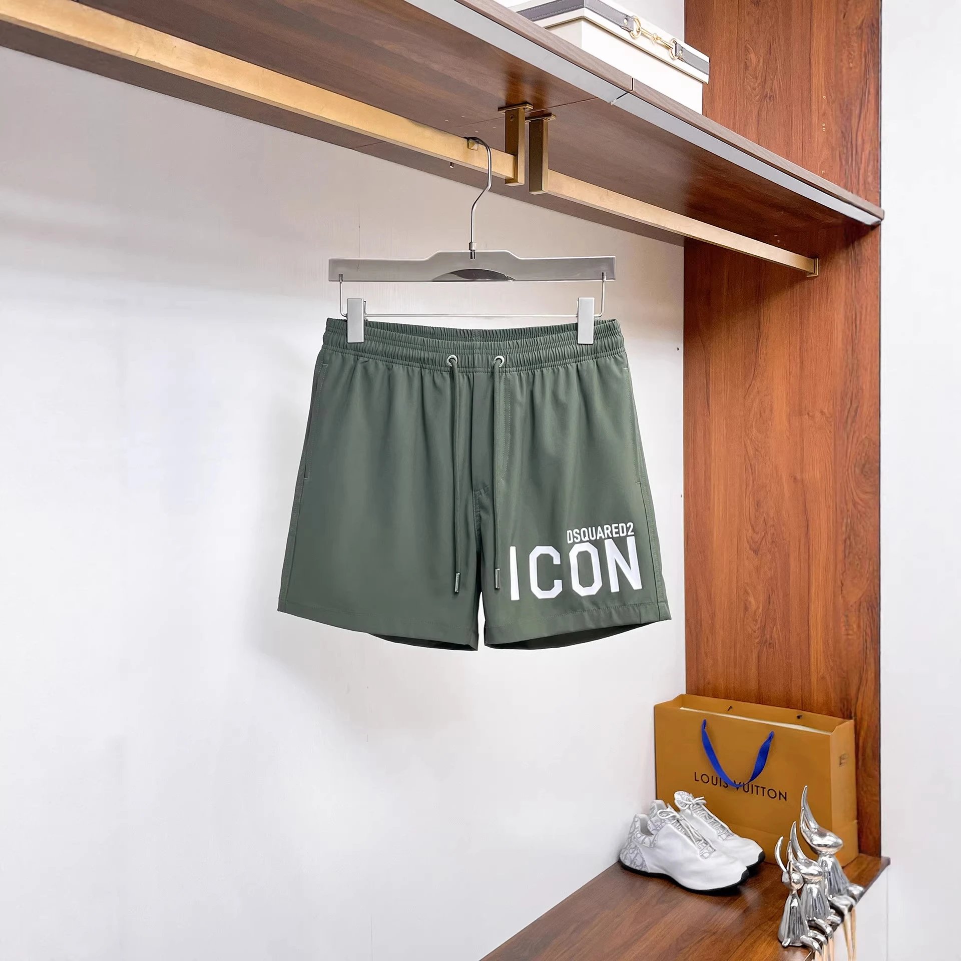 DSQUARED2 Shorts ICON Logo Print Drawstring image 4