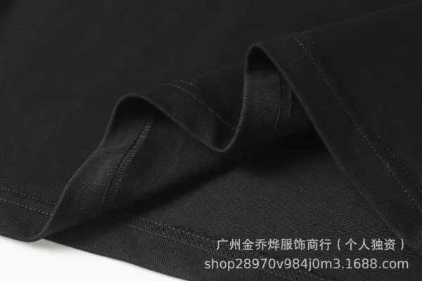 Design Script Logo Embellished Black T-Shirt - 26