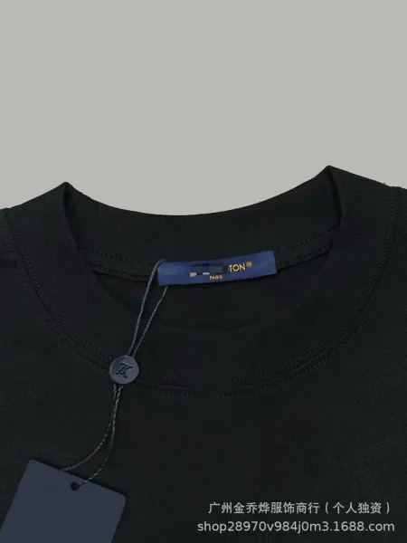 Design Script Logo Embellished Black T-Shirt - 7
