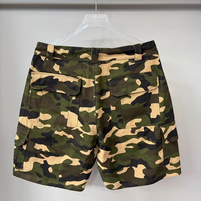 Mixed Emotion Shorts Camouflage Patch Cargo product detail image 2