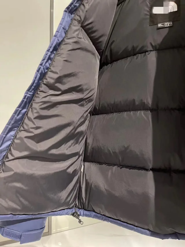 The North Face Down Jackets 1996 hooded color-block puffer product detail image 10