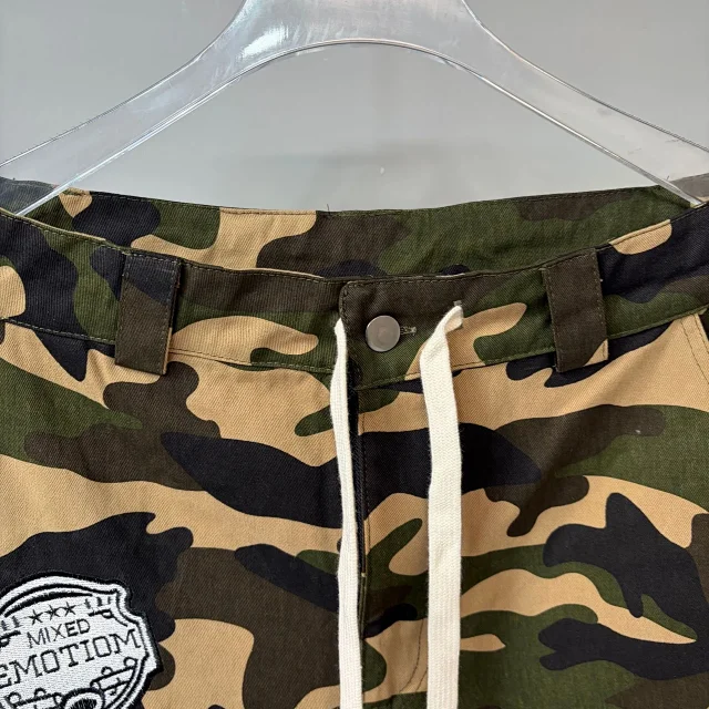Mixed Emotion Shorts Camouflage Patch Cargo product detail image 5