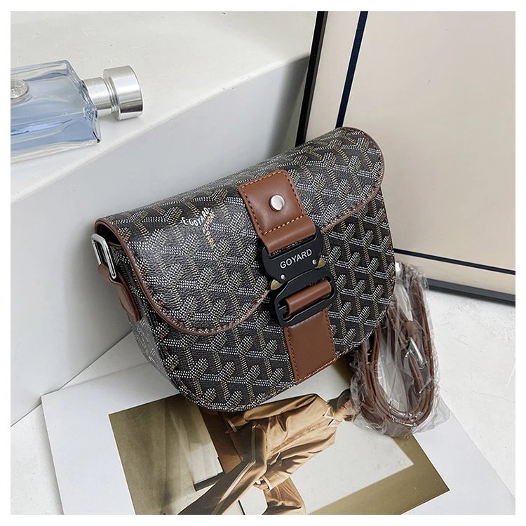 Goyard Saint Louis Saddle Bag Gray Chevron Leather Crossbody Bag - 9