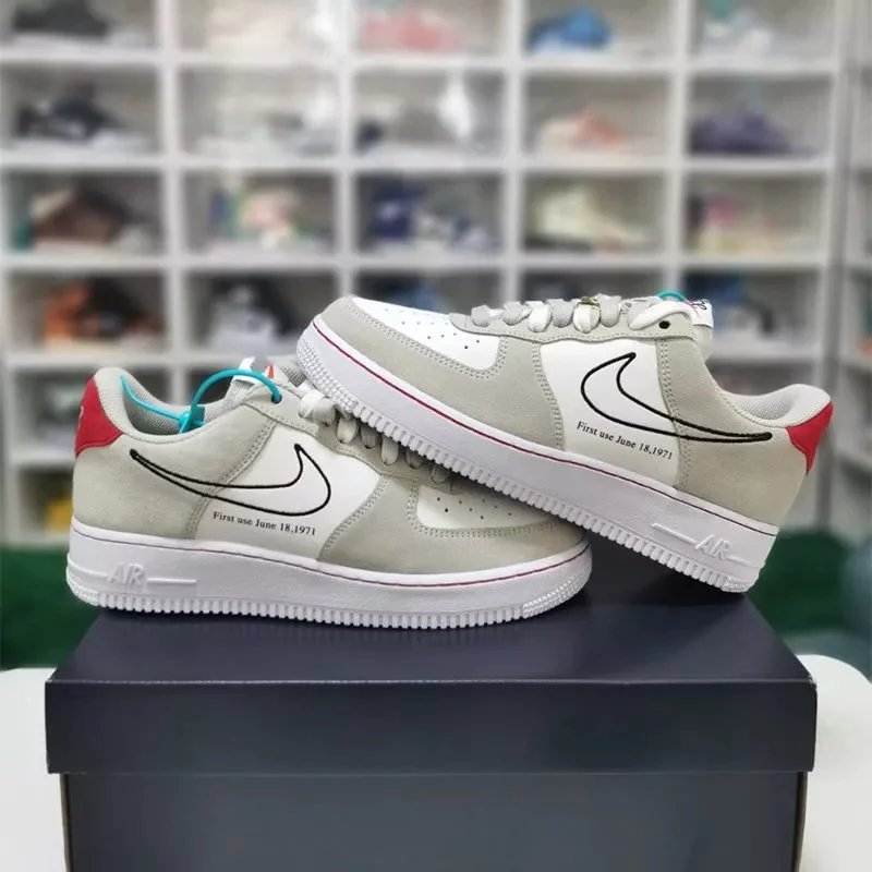 爆款AF1米白红金扣耐克低帮板鞋街拍Nike百搭休闲ins同款空军一号情侣鞋潮