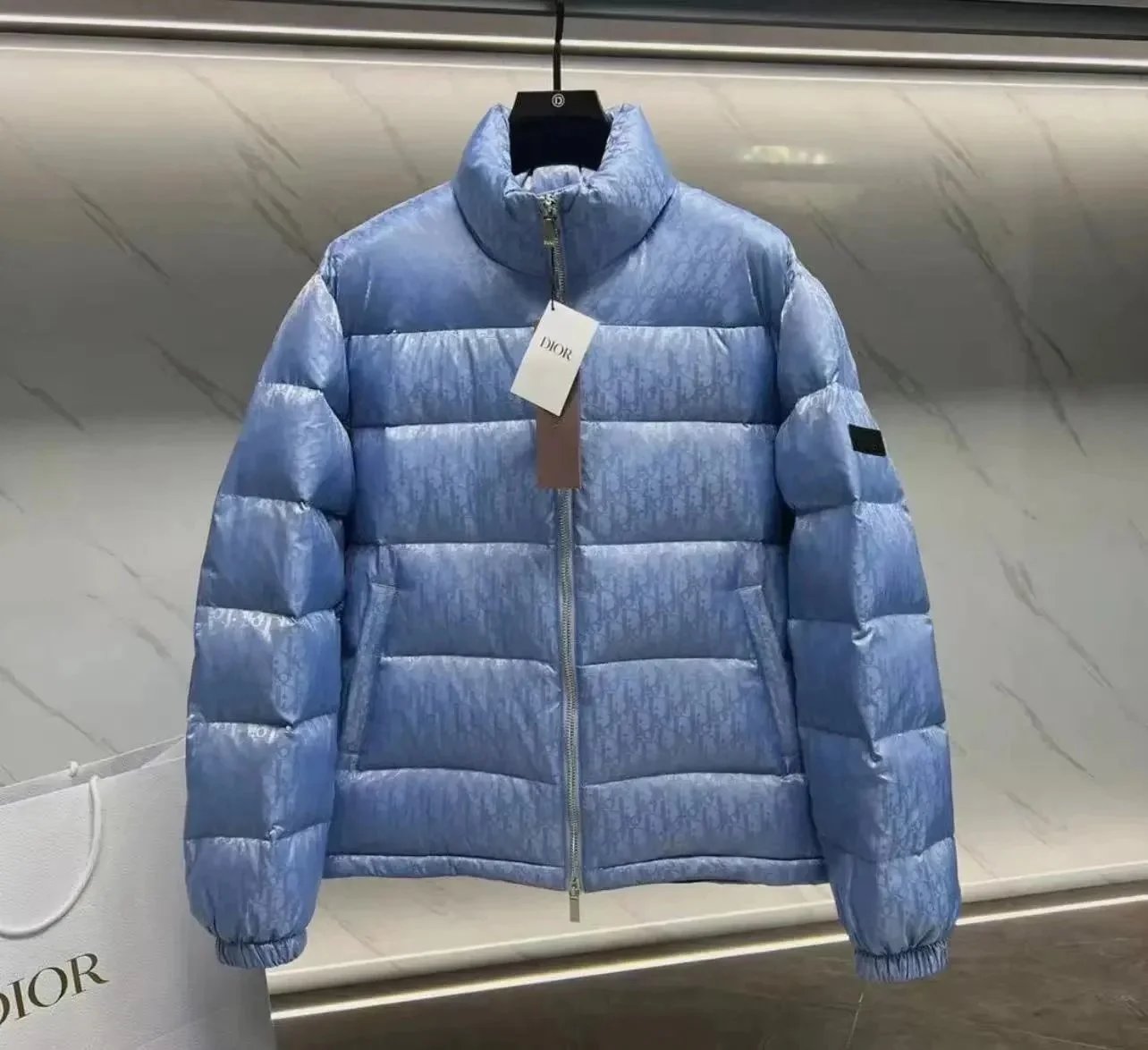 RD 羽绒服Whats852 9519 4301 4