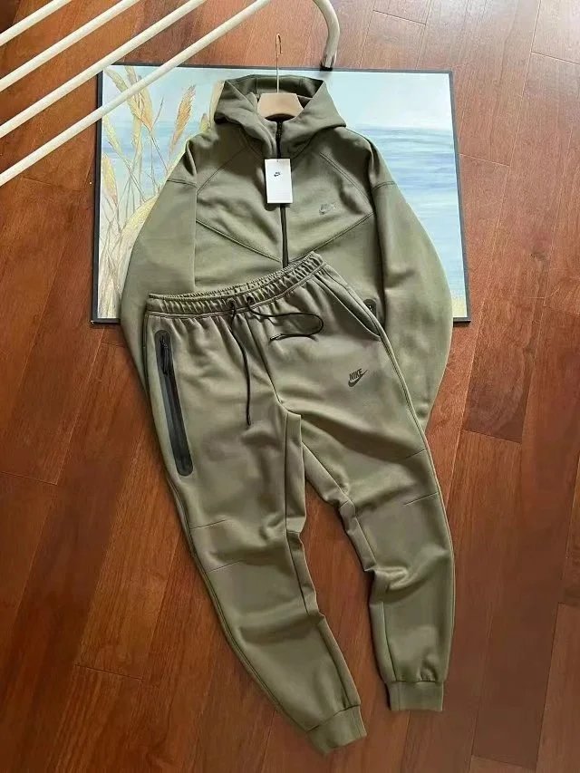 哈兰德同款绿色套装