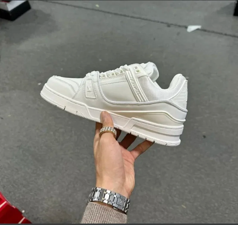 CR Active Sports Shoes photo 2