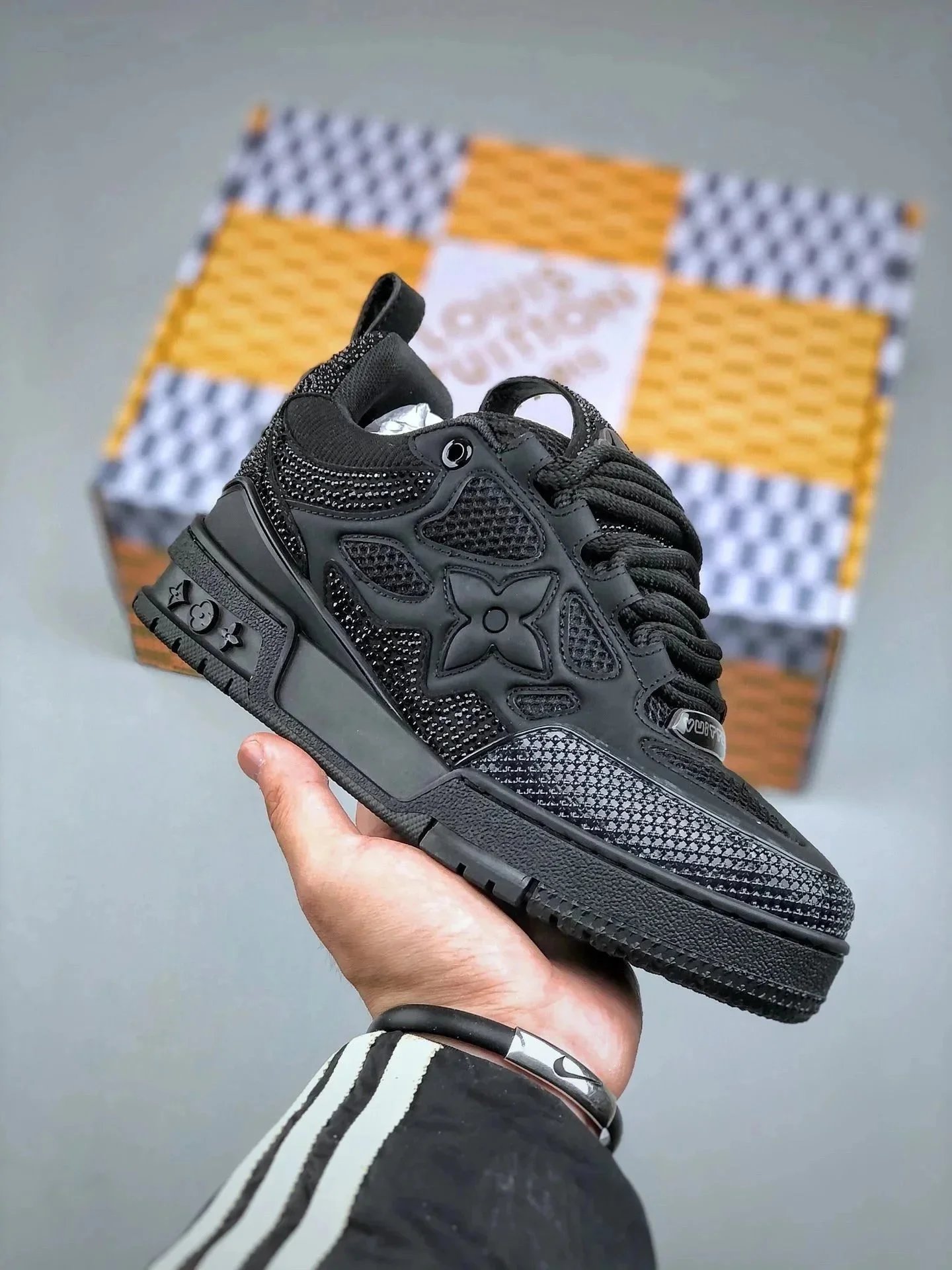 pure black