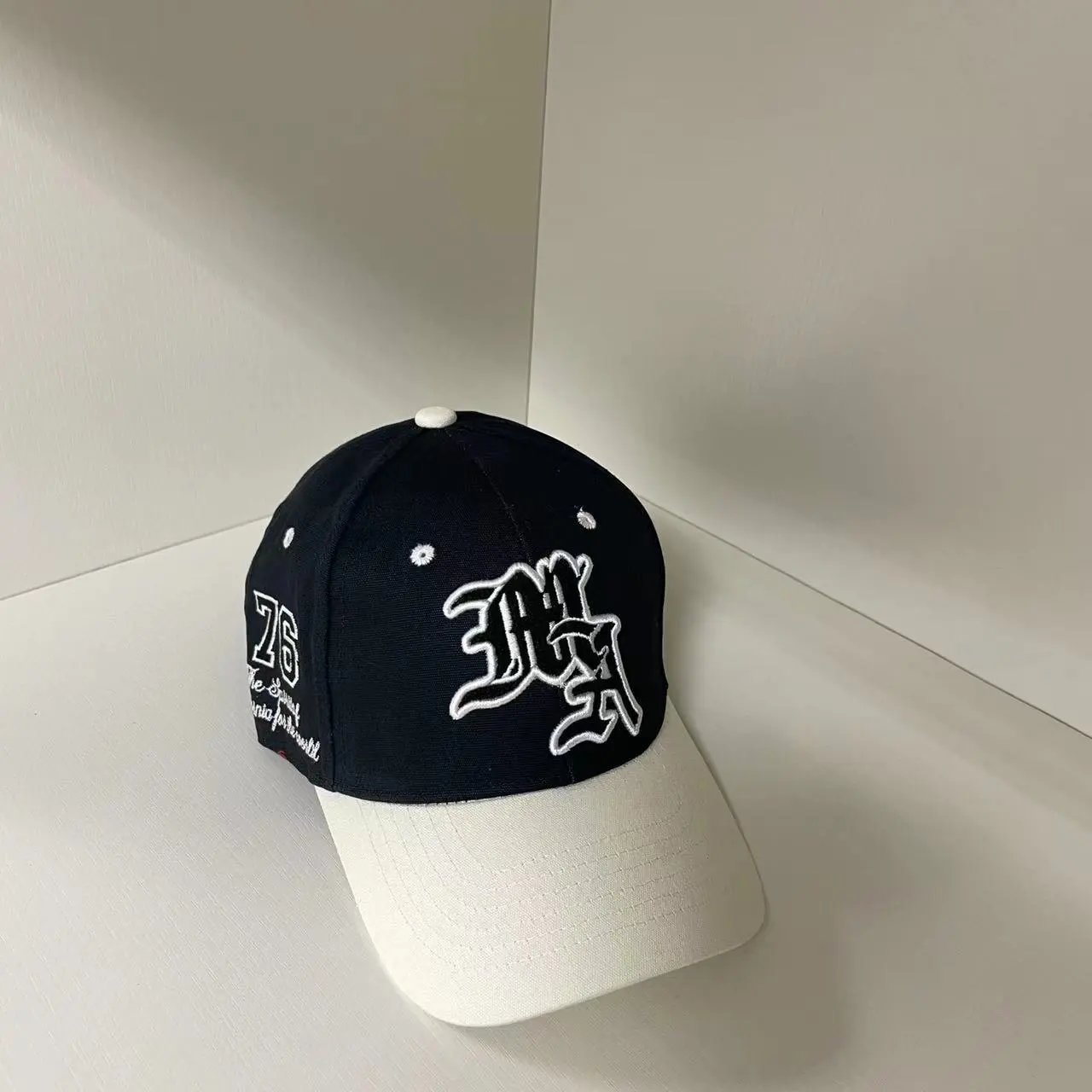 Design Gothic Script Embroidered Two-Tone Baseball Cap - 10