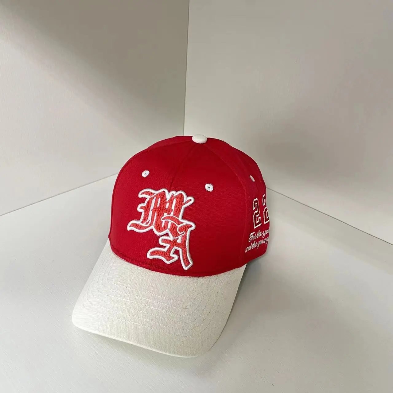 Design Gothic Script Embroidered Two-Tone Baseball Cap - 4