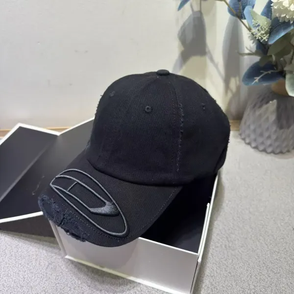 Champion Distressed Logo Baseball Cap Gray - 9