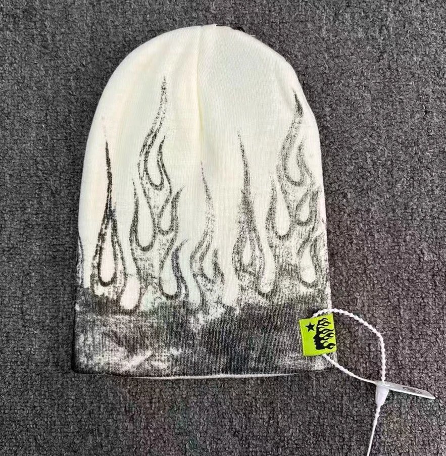 Hellstar Flame Print Beanie White / Black - 1