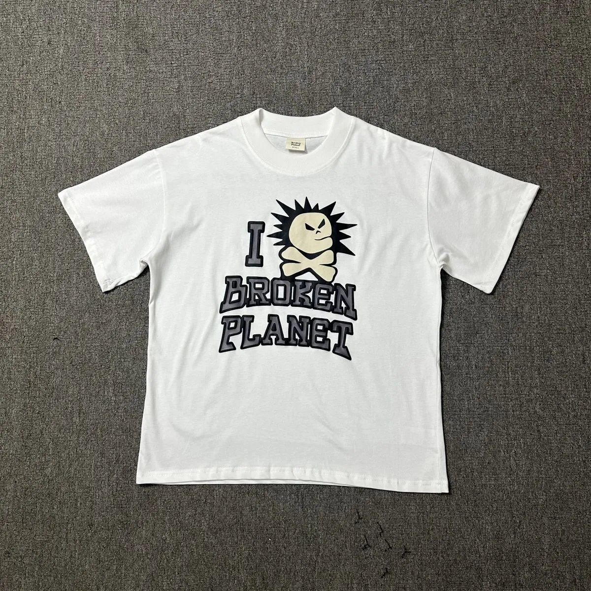 Cartoon Skull Letter Embossed T-Shirt photo 5