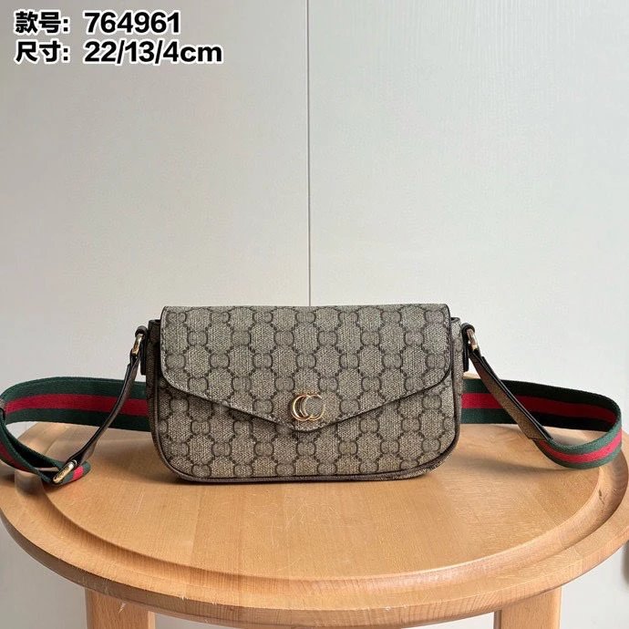 GG Canvas Double G Shoulder Bag