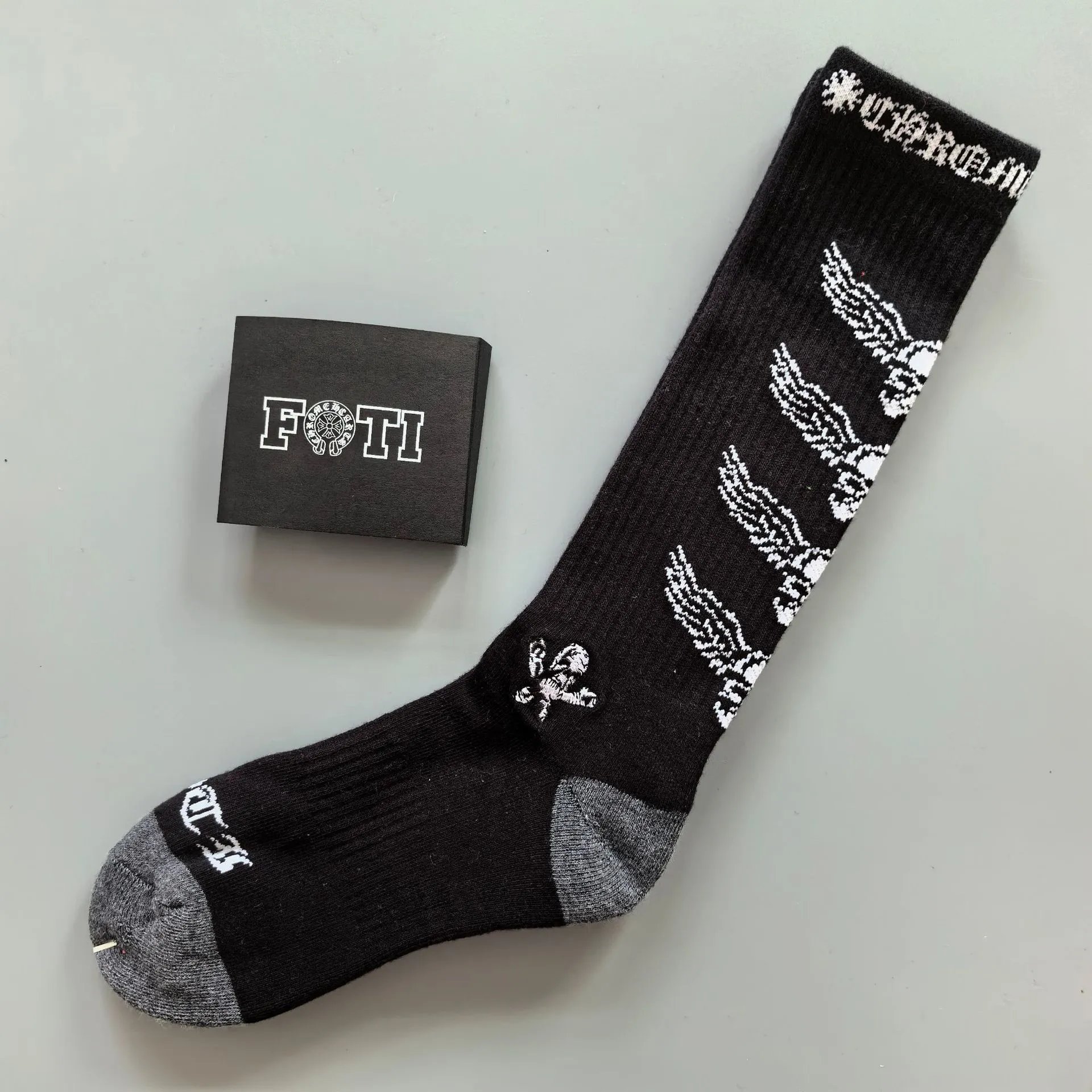 Chrome Hearts Socks Graphic Crew — 30
