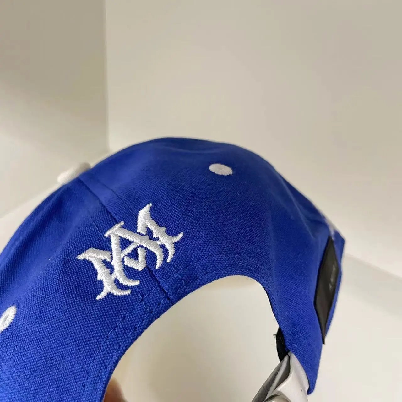 Design Gothic Script Embroidered Two-Tone Baseball Cap - 23