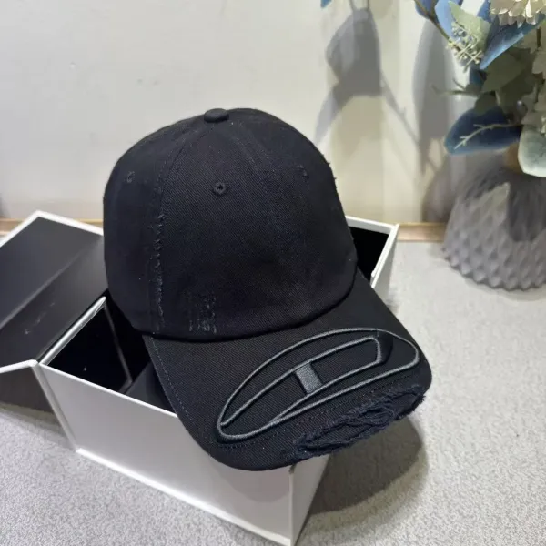 Champion Distressed Logo Baseball Cap Gray - 8