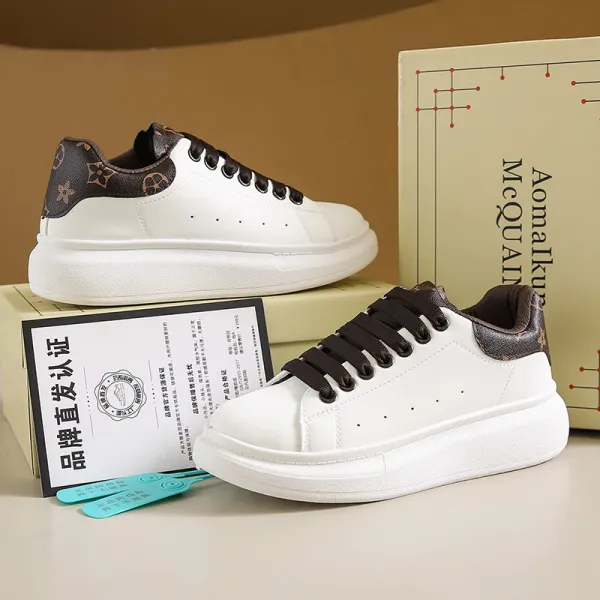 Design Alexander McQueen Oversized Sneakers White Monogram Detail Chunky Sneakers - 1