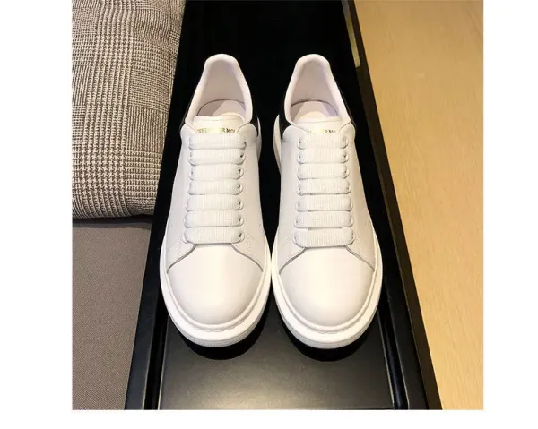 Alexander McQueen Oversized Sole White Sneakers Chunky Sneakers - 16