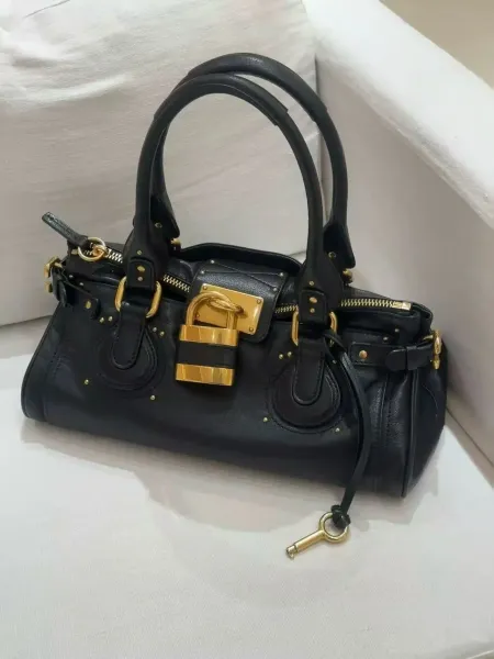 Chloé Paddington Black Leather Handbag with Gold Hardware - 4