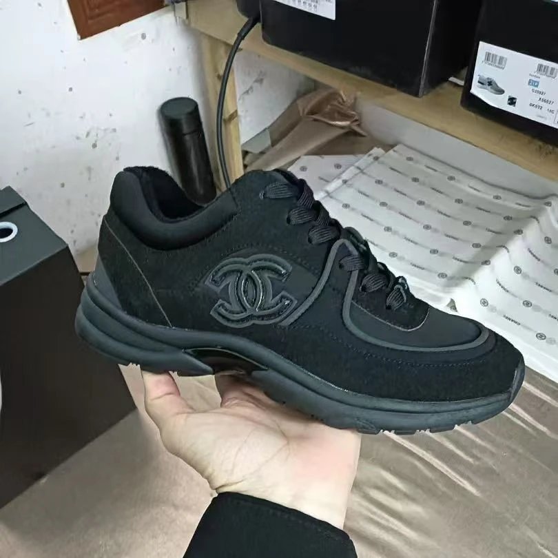 Reflective Black
