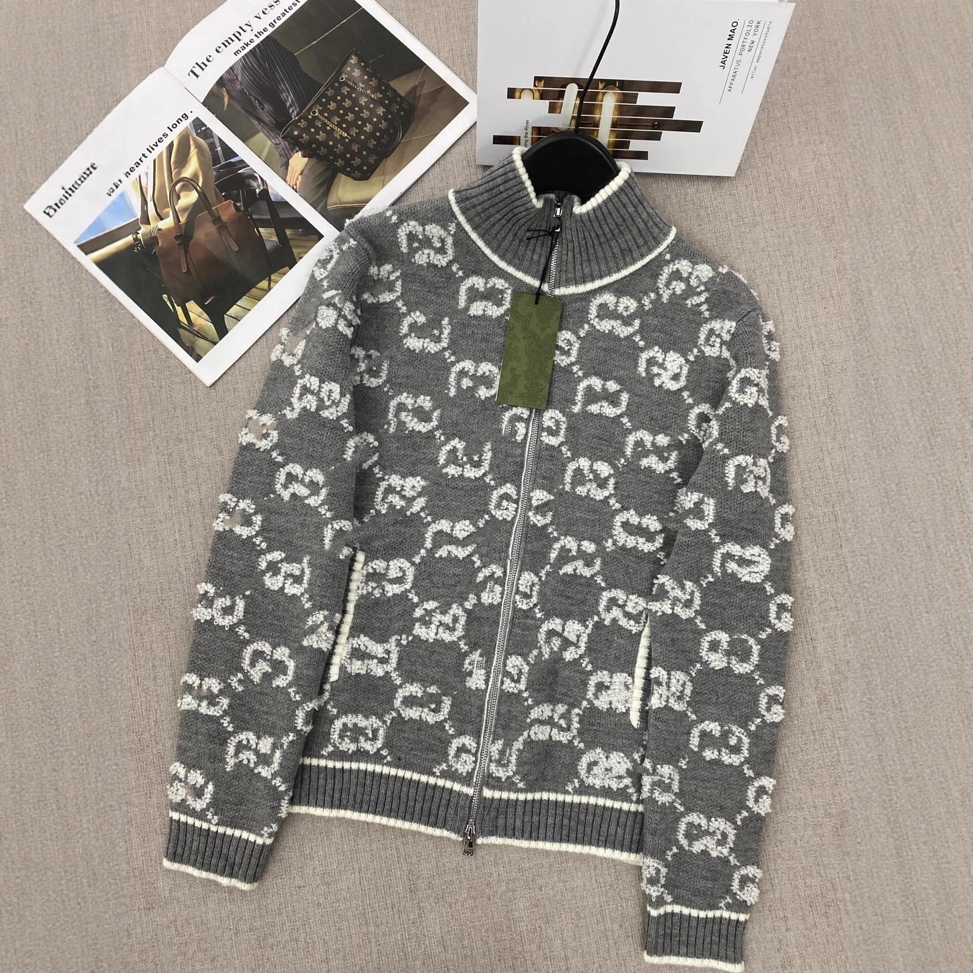 High-end Nan You G brand new towel-embroidered stand-collar zip-up knitted wool cardigan with an all-over double-G print, unisex design. - 725558