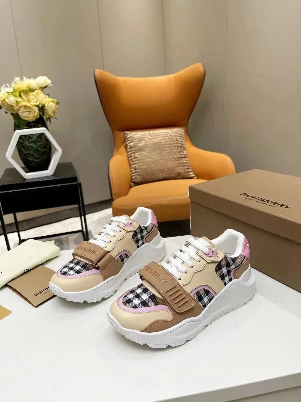 Plaid Retro Casual Shoes photo 5