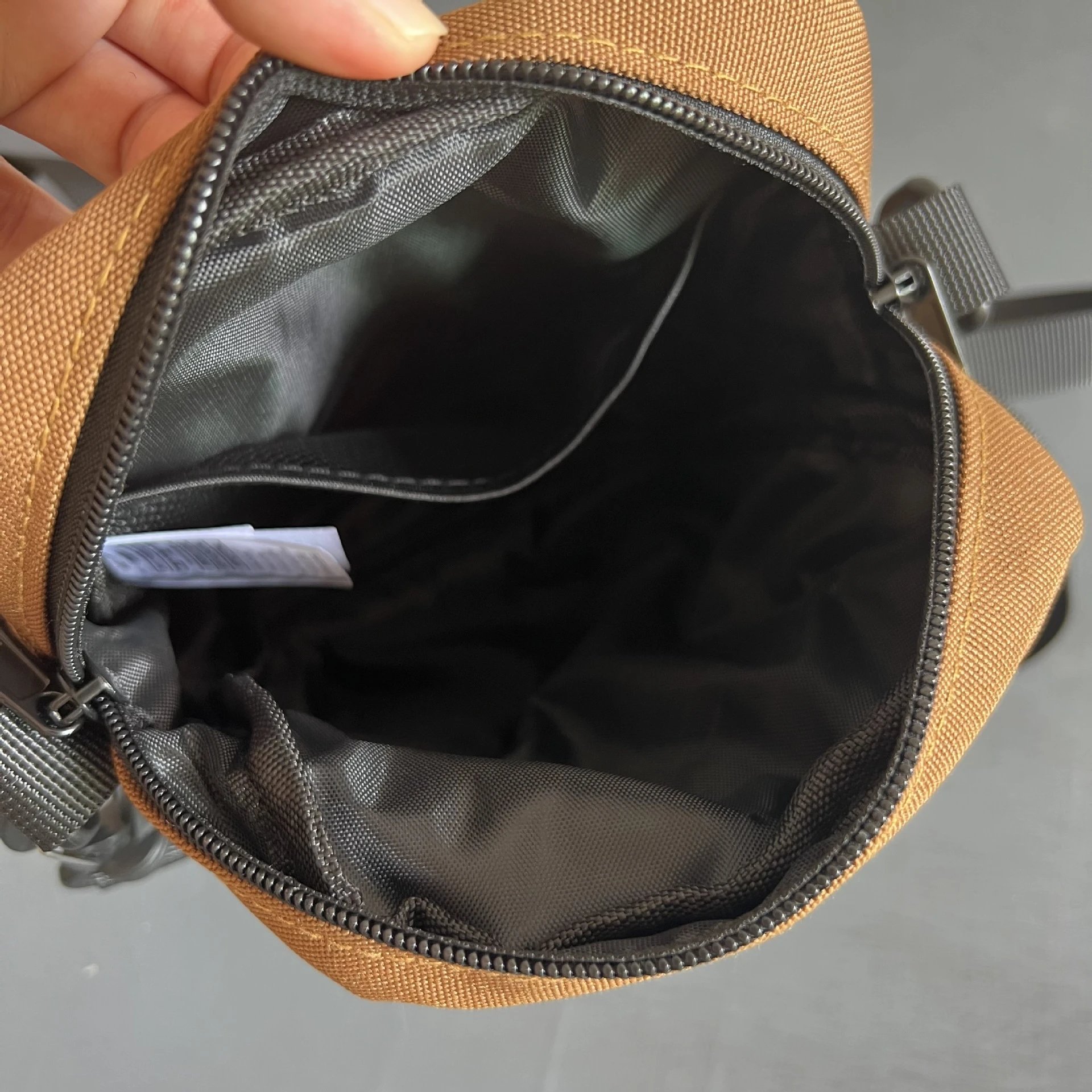 Carhartt WIP Essentials Bag Black Utility Crossbody