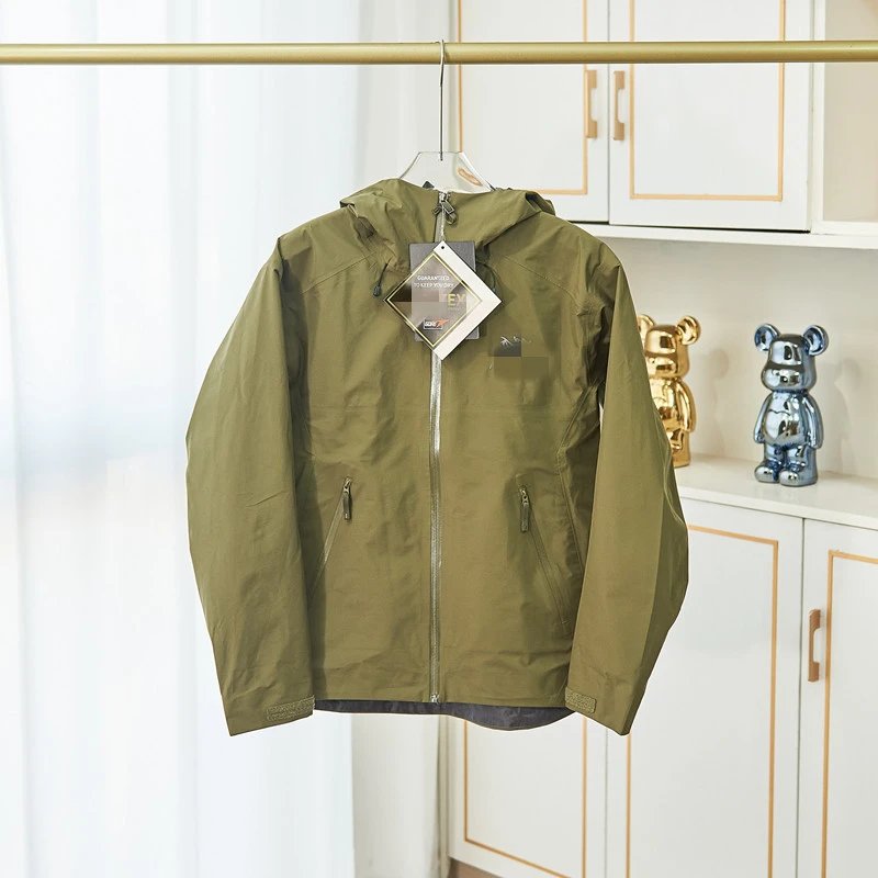 Arc'teryx Alpha SV Jacket Army Green Outerwear