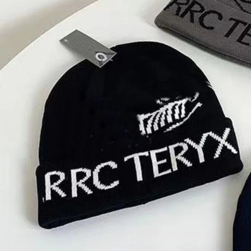 Arc'teryx Knitted Hat photo 2