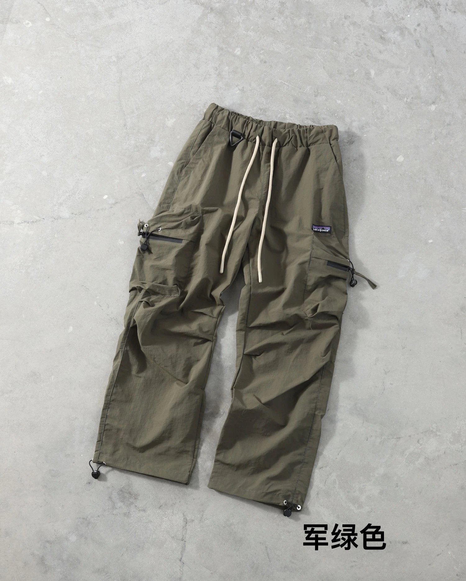 Patagonia Patagonia Cargo Pants in Military Green Green