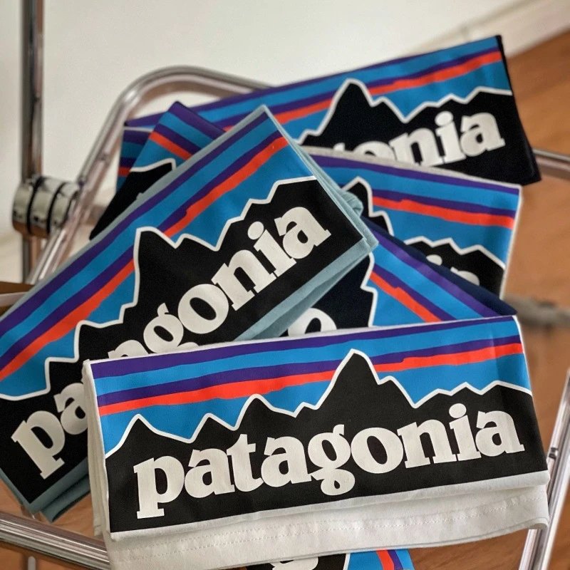 Patagonia P-6 Logo Responsibili-Tee Burgundy T-Shirt - 16