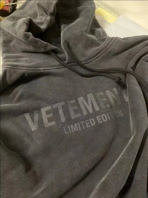 Vetements Vetements Limited Edition Hoodie in V118闪灰印花 Grey